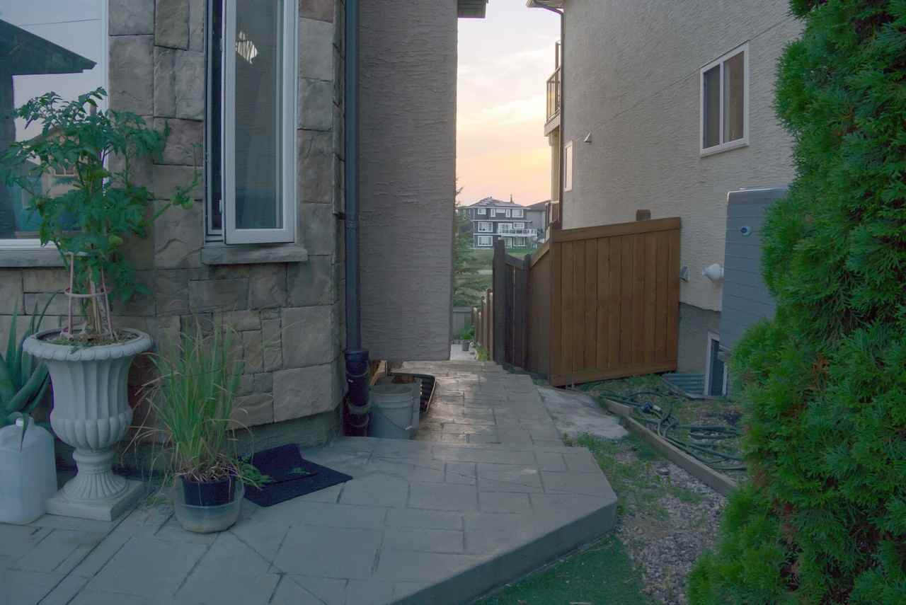 16920 76 St Nw - Photo 5 of 28