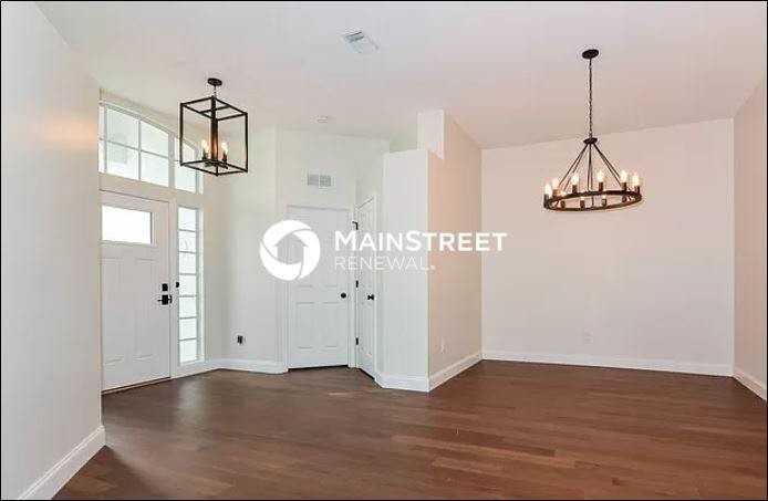 214 Vestavia Dr - Photo 3 of 14