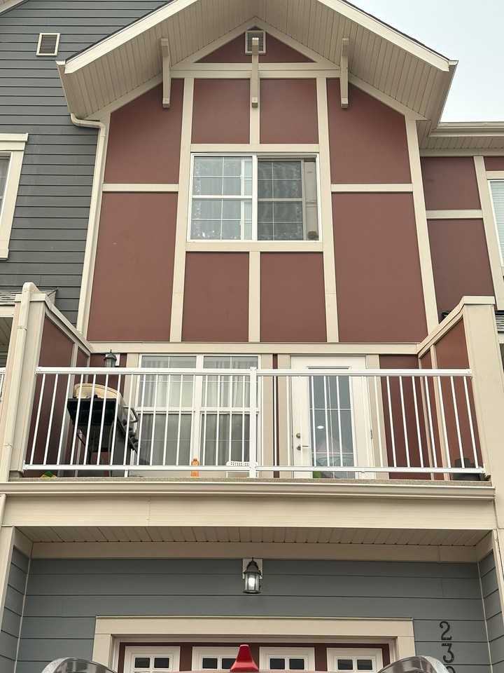 230 -230 Marquis Lane Se - Photo 2 of 15