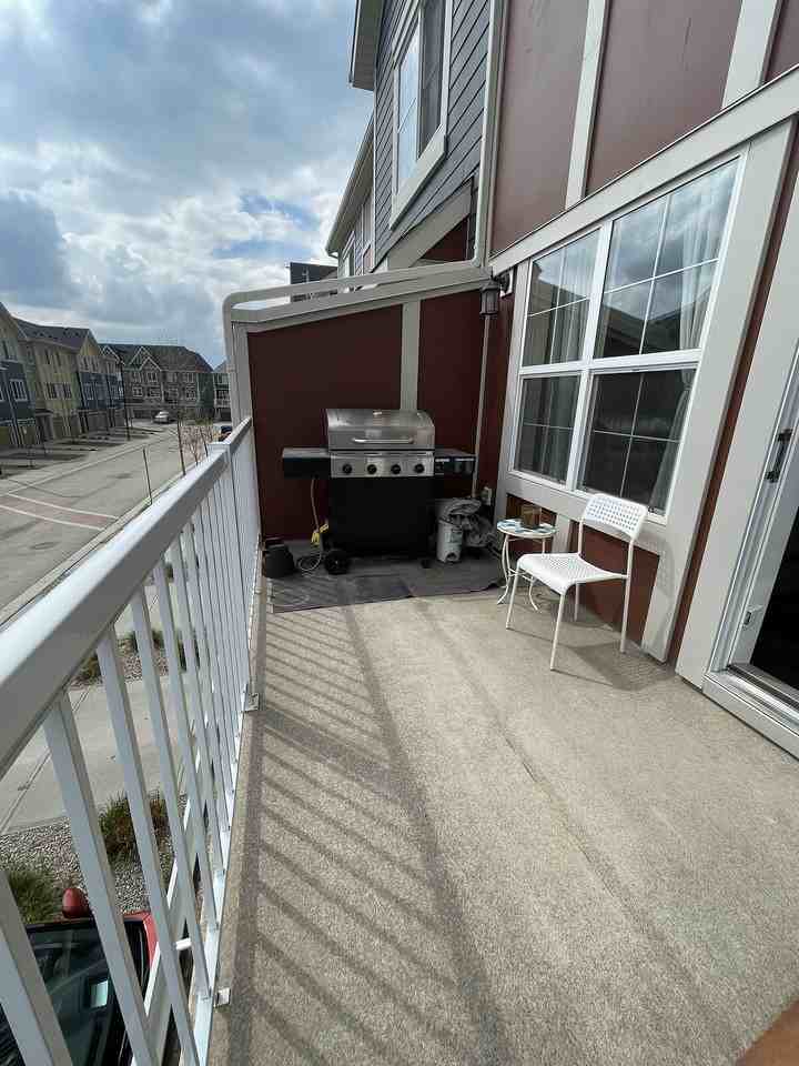 230 -230 Marquis Lane Se - Photo 4 of 15