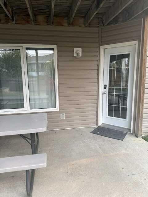 59 Squamish Crt W - Photo 2 of 7