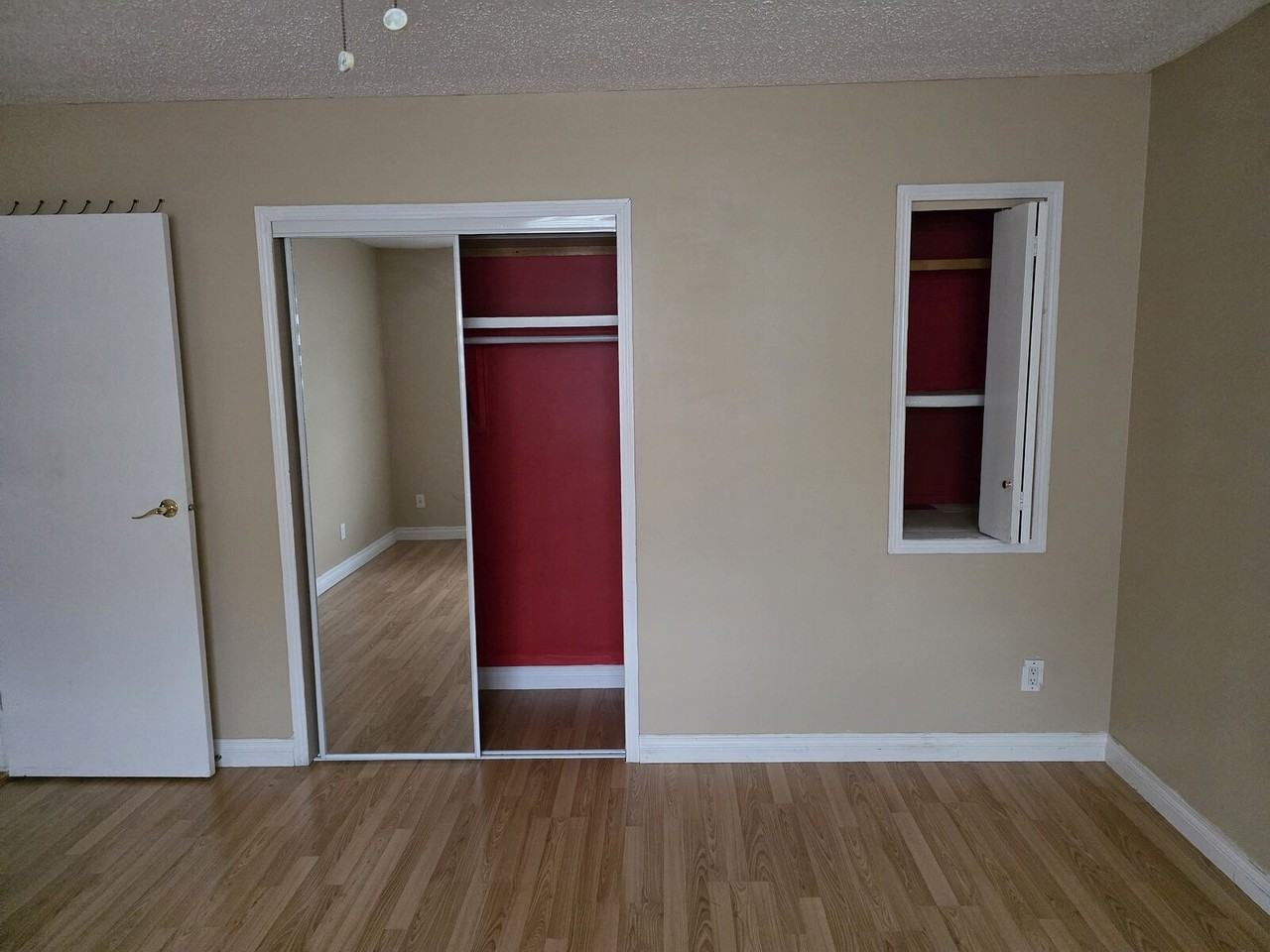 4119 28 Ave Nw - Photo 4 of 16