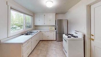 featured image of 501 N 11th St