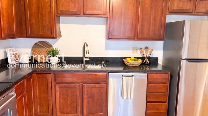 1268 Michigan Ave - Photo 3 of 50