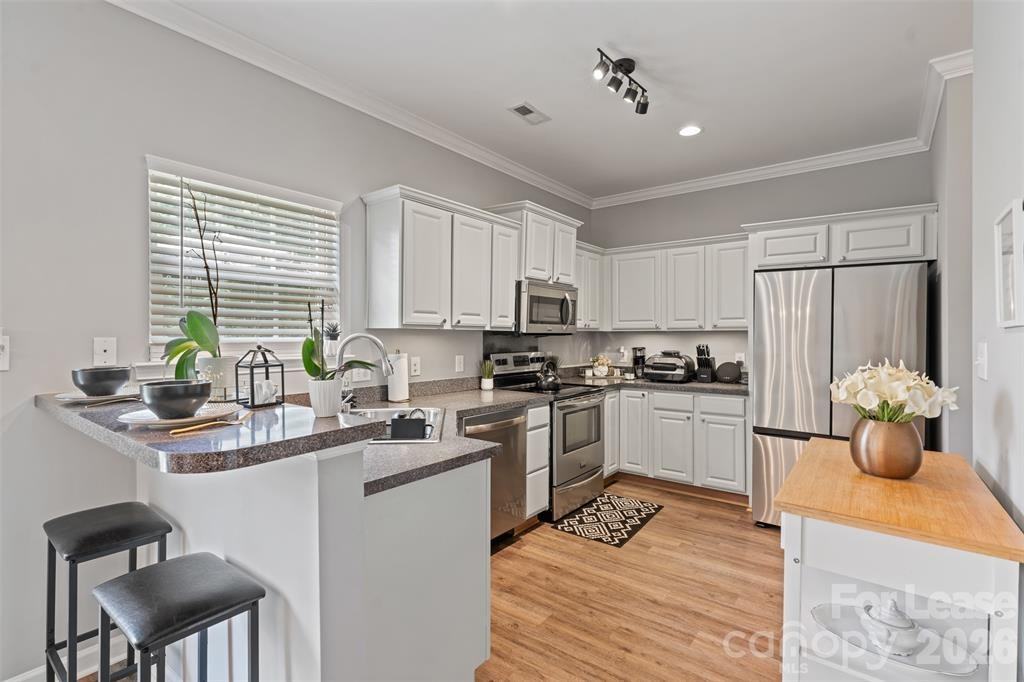 126 Ridge Bluff Rd #1 - Photo 3 of 10
