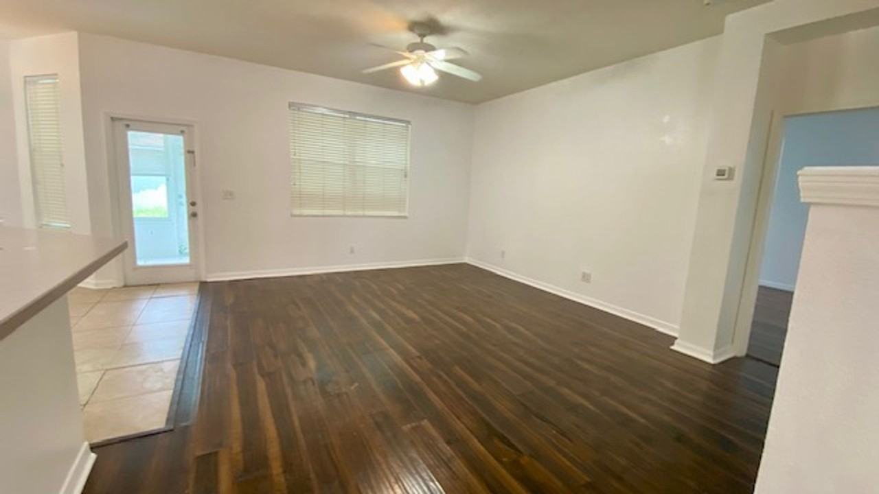 419 Halifax Bay Ct - Photo 6 of 23