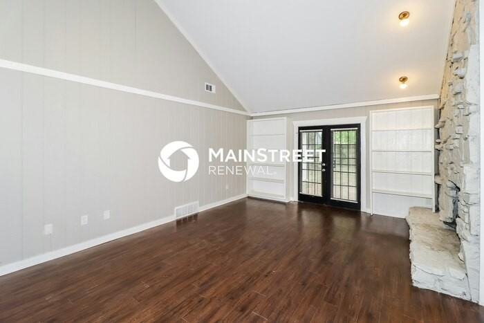 6705 Silhouette Ave - Photo 3 of 17