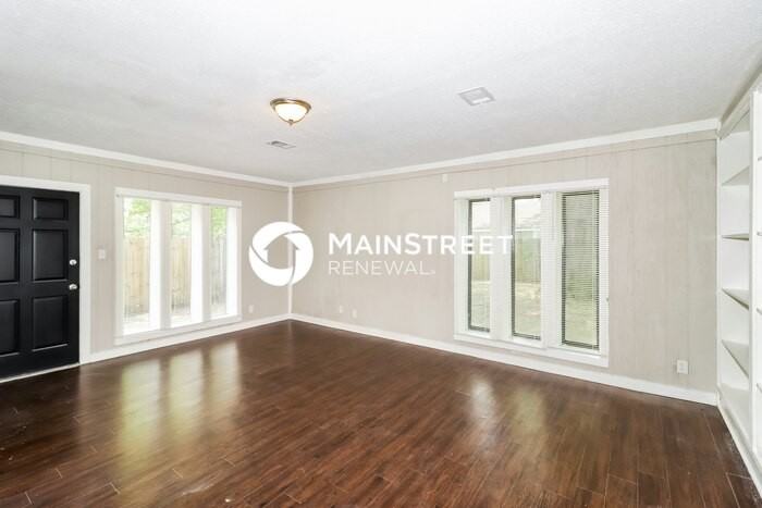 6705 Silhouette Ave - Photo 7 of 17