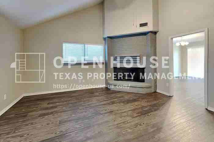 845 Whitehall Dr - Photo 4 of 20
