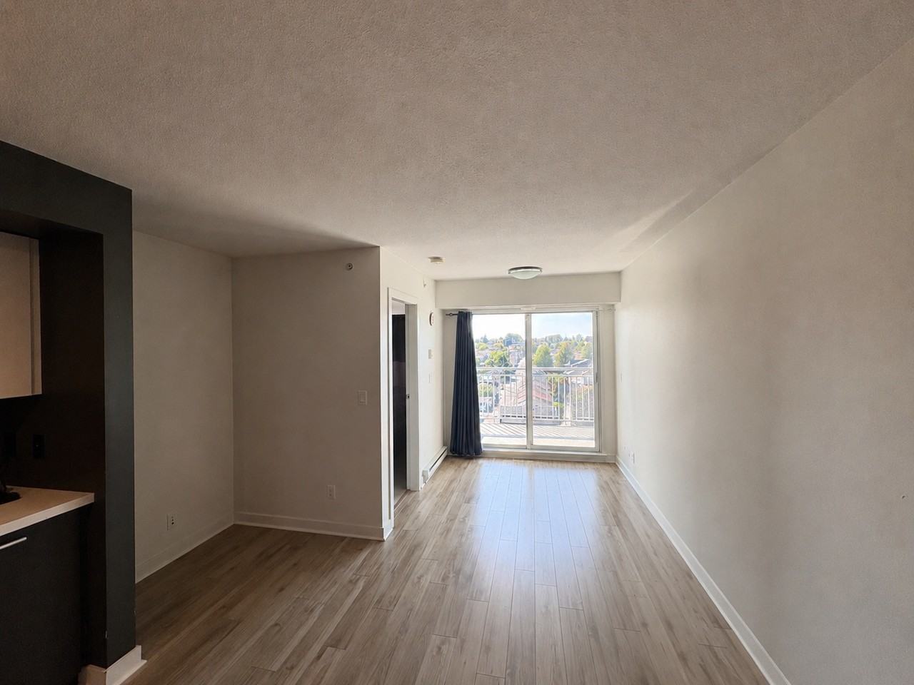 Renfrew St & E 2nd Ave #507 - Photo 6 of 17