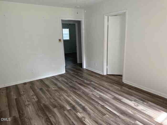 4212 S Alston Ave - Photo 2 of 15