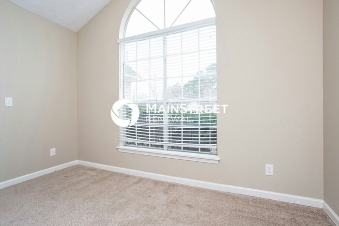 8308 Beechwood Trce - Photo 4 of 15
