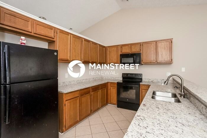 8308 Beechwood Trce - Photo 5 of 15