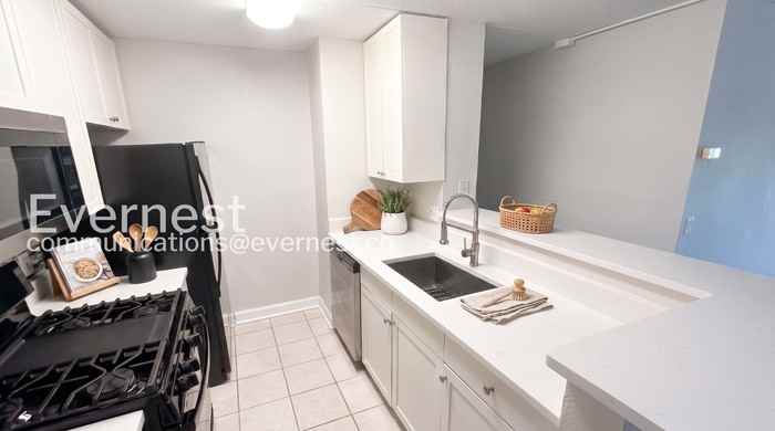 75 S Reynolds St - Photo 6 of 21