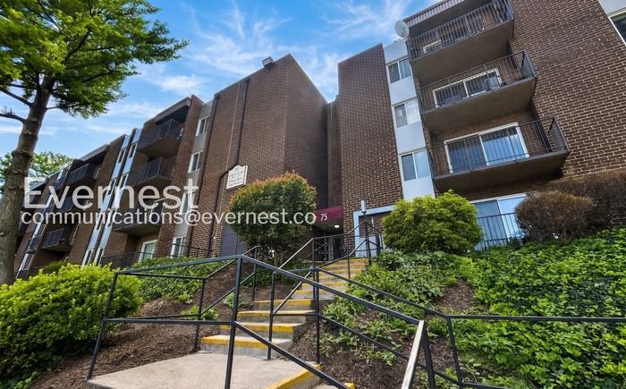 75 S Reynolds St - Photo 7 of 21