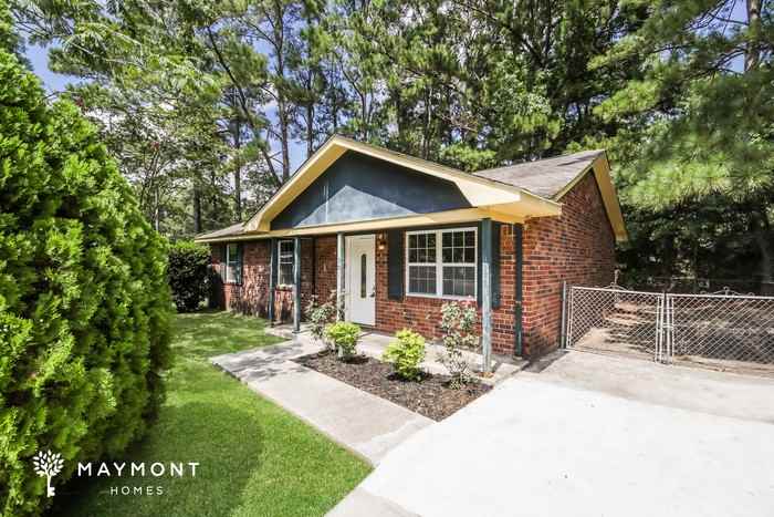 301 Bluebell Ave - Photo 4 of 11