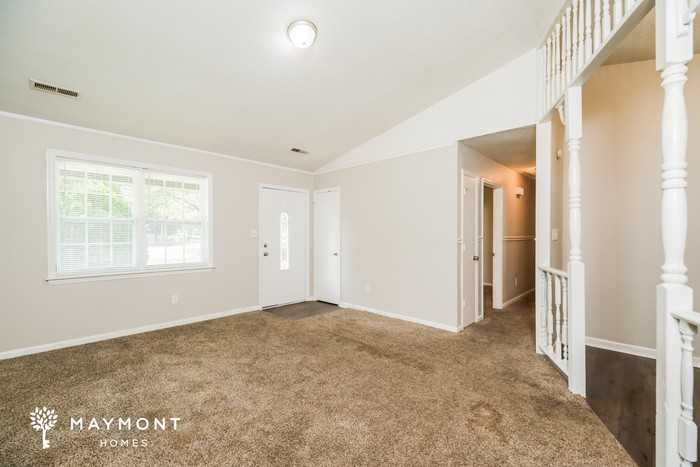 301 Bluebell Ave - Photo 5 of 11