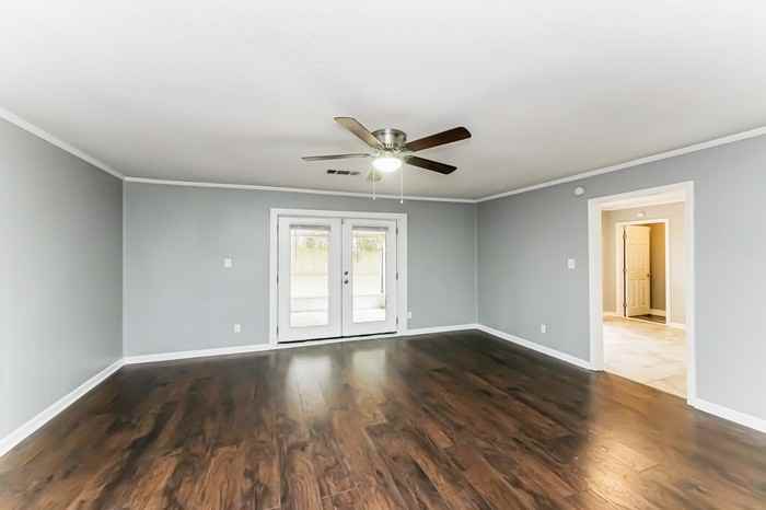 658 Partridge Ln - Photo 5 of 10