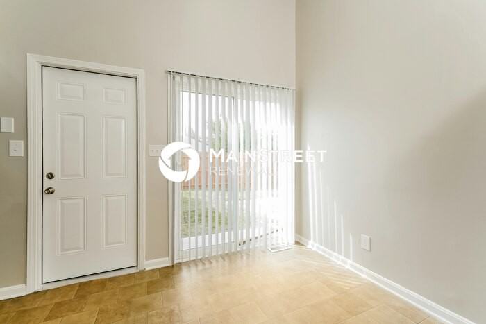 532 Woods Crossing Dr - Photo 4 of 16