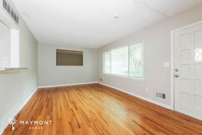 5728 Cedar Ave - Photo 5 of 13