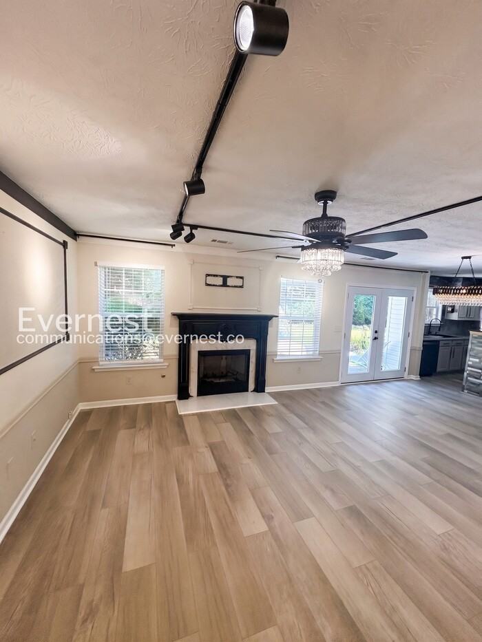 849 Creek Cove Way - Photo 7 of 31
