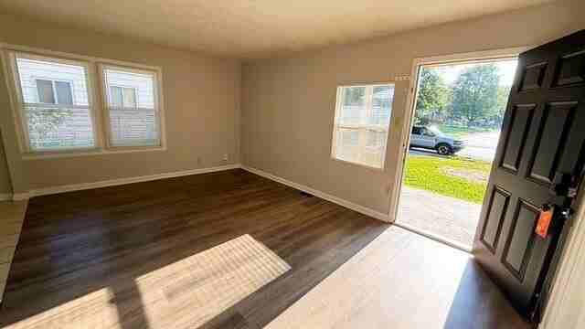 3120 Falcon Dr - Photo 2 of 11