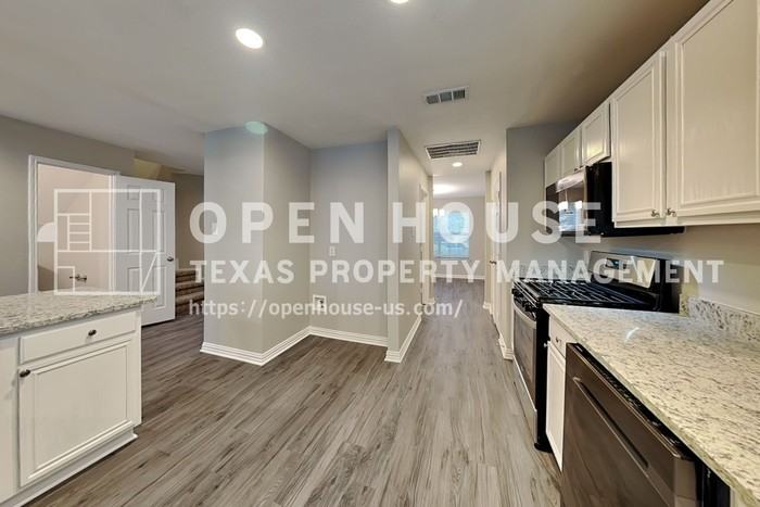 2839 Park Place Dr - Photo 5 of 23