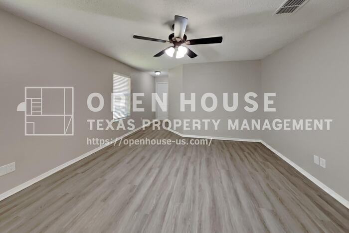 4940 Waterford Dr - Photo 4 of 23