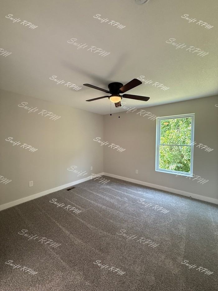 1038 Oakland Ave #1 - Photo 5 of 19