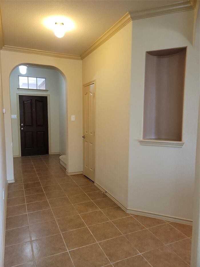 817 Jodie Dr - Photo 4 of 22
