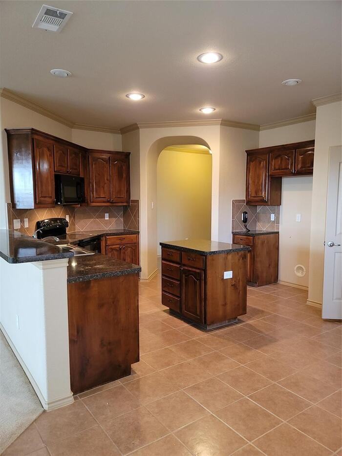 817 Jodie Dr - Photo 6 of 22