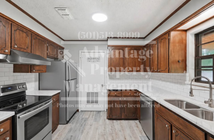 124 Shamrock Dr - Photo 5 of 11