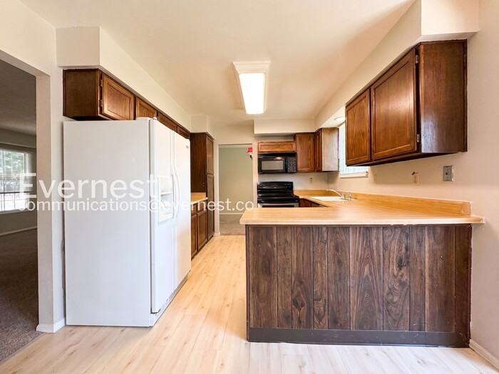 9695 W 81st Ave - Photo 6 of 28