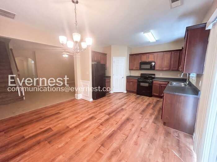 1722 Coleville Oak Ln - Photo 6 of 22