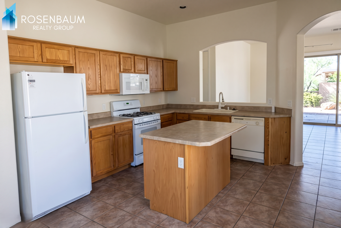 5935 N Talbot Dr - Photo 3 of 6