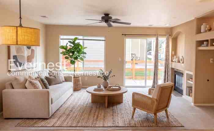 1121 Fenwick Dr - Photo 4 of 28