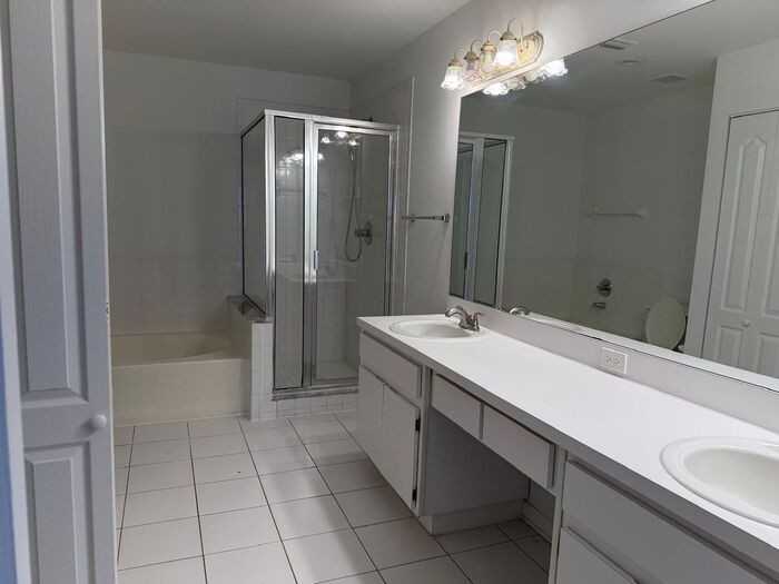 612 Lakemont Dr - Photo 4 of 9