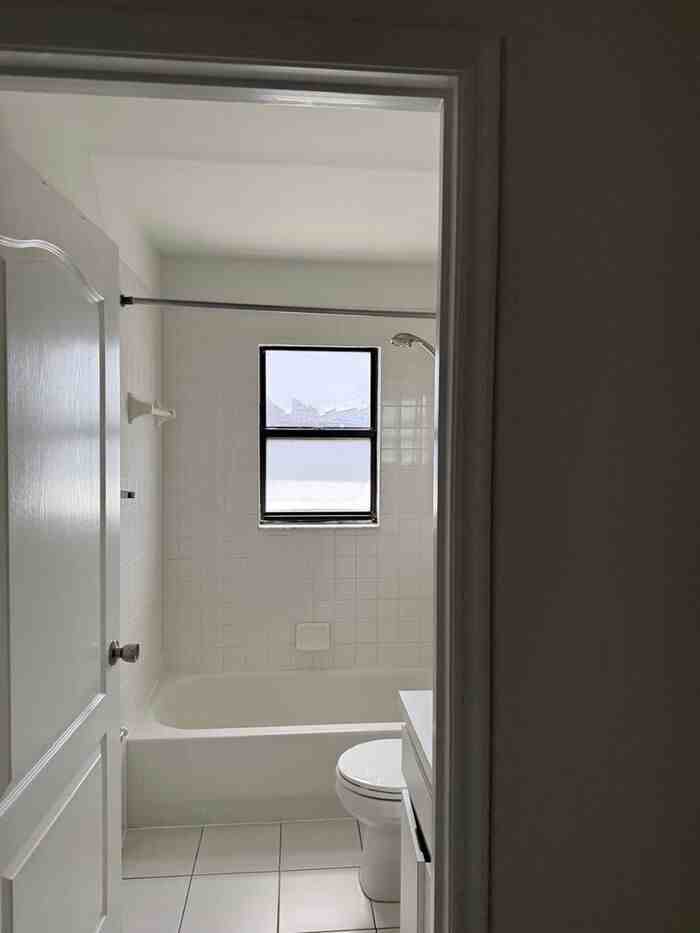 612 Lakemont Dr - Photo 6 of 9