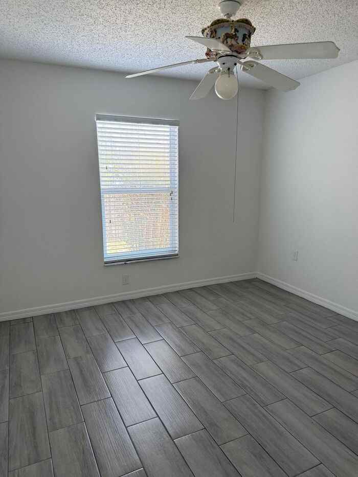 612 Lakemont Dr - Photo 7 of 9