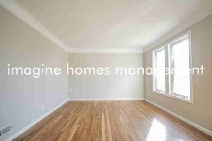 1131 Belrose Rd - Photo 5 of 18