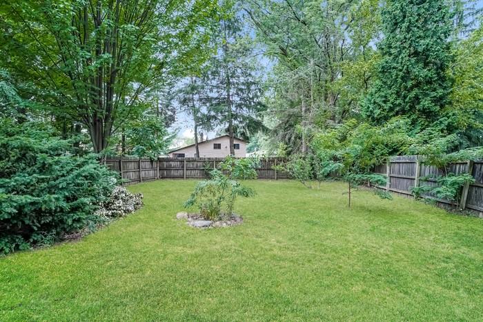 14612 Summit Ave - Photo 3 of 3