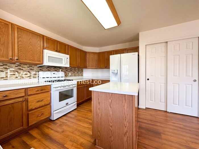 6431 E 114th Ave - Photo 5 of 23