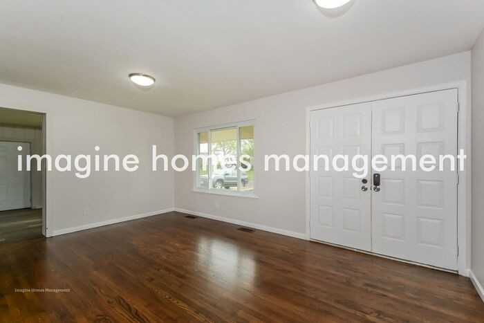 5365 Butler Hill Estates Dr - Photo 4 of 19