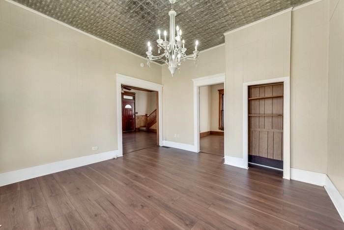 1400 Ash St - Photo 5 of 19