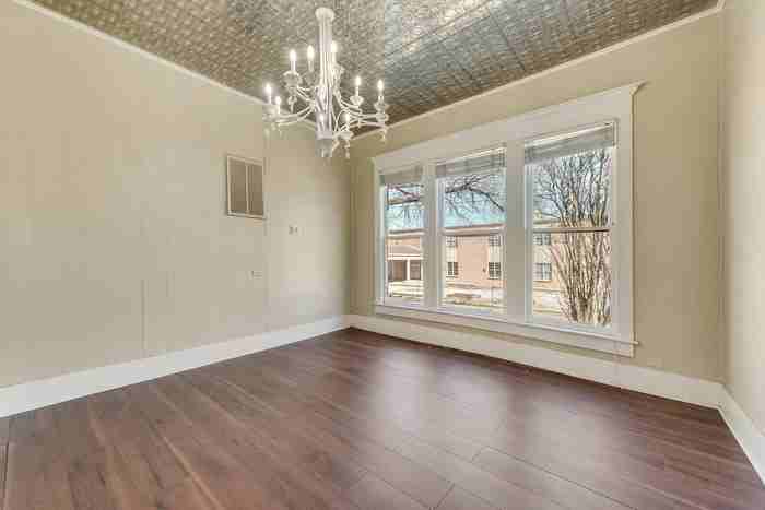1400 Ash St - Photo 6 of 19