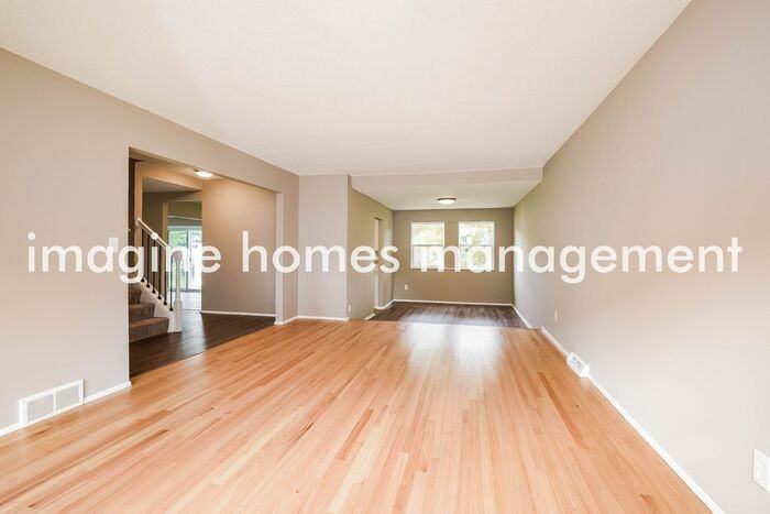 6602 Forest Glen Ave - Photo 4 of 19