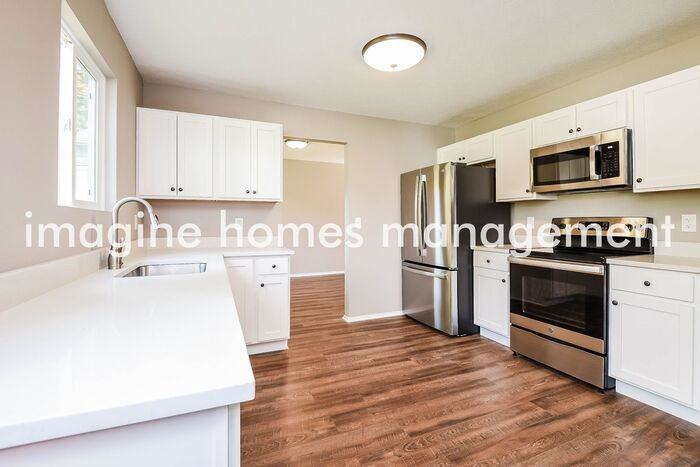 6602 Forest Glen Ave - Photo 7 of 19
