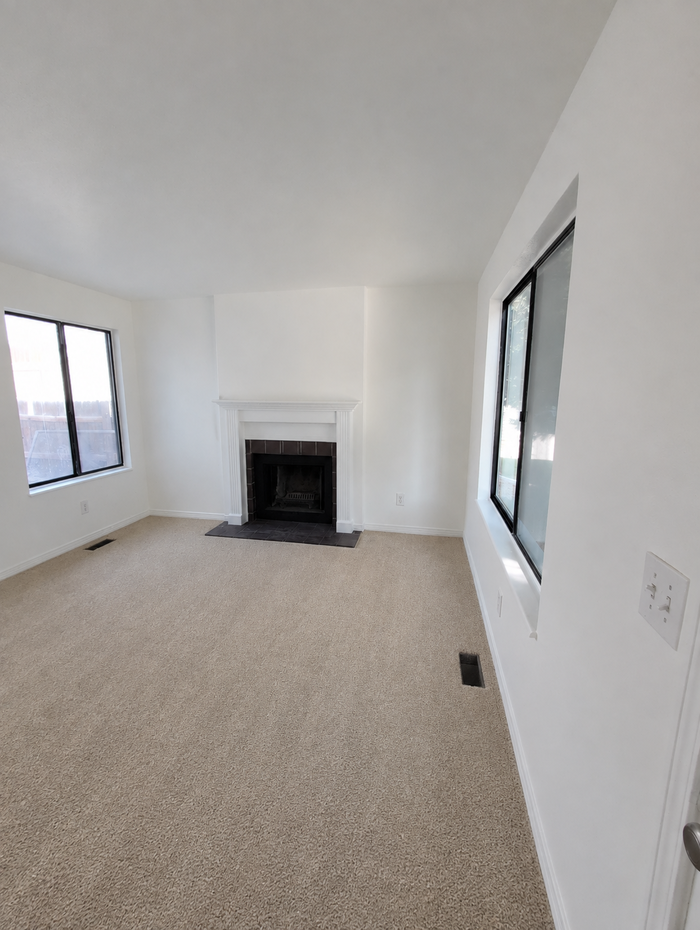 16109 E Rice Pl #B - Photo 3 of 7