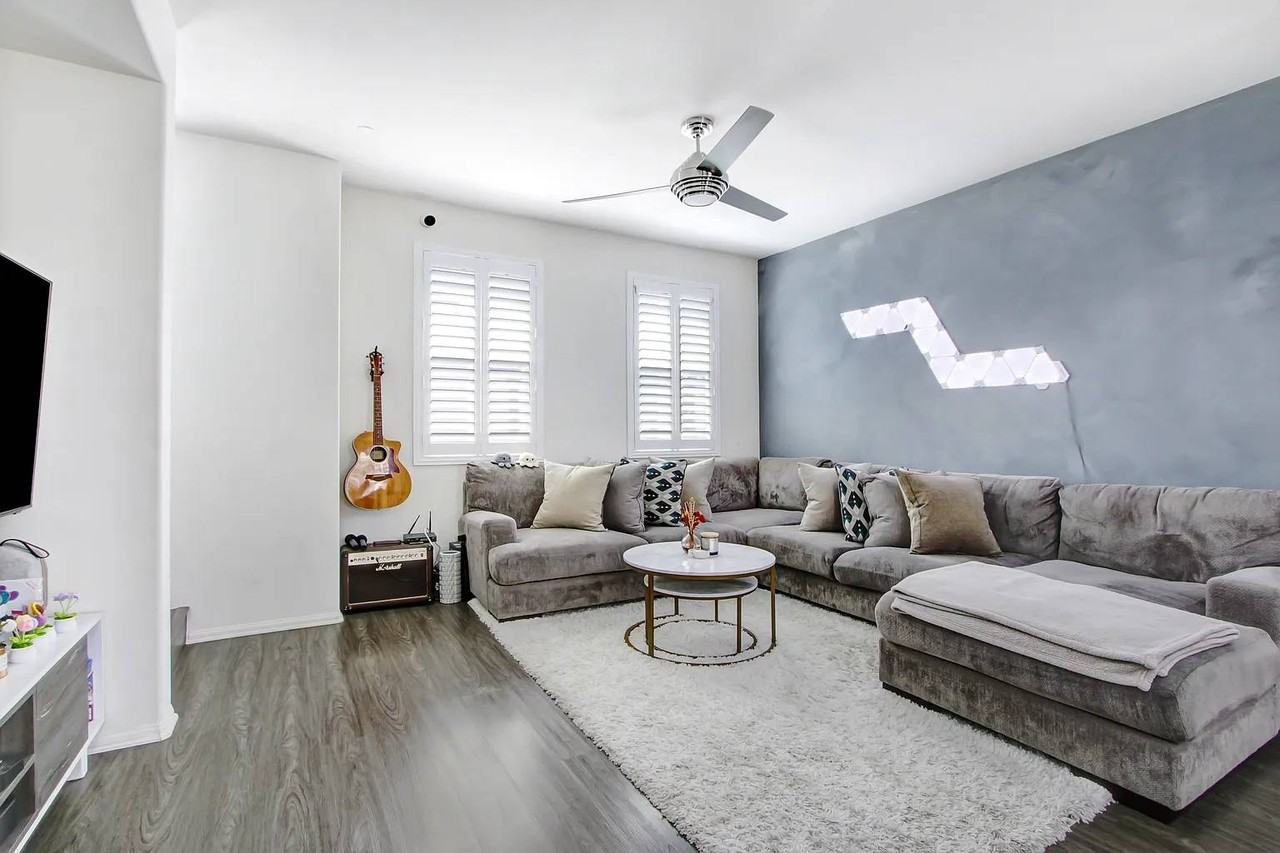 164 Royal Way #0 - Photo 5 of 13
