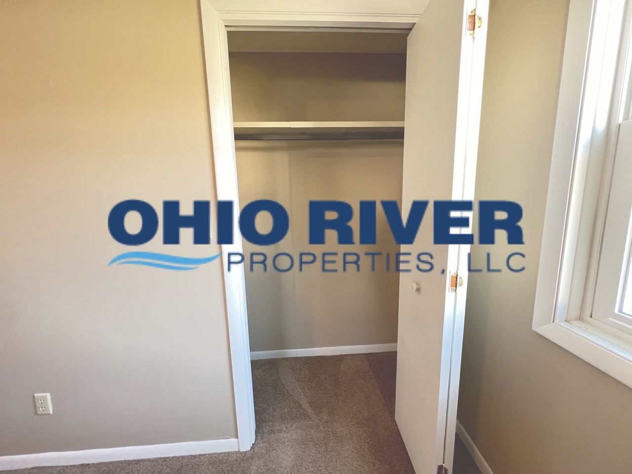 27 Locust Ave #1stFL - Photo 4 of 12